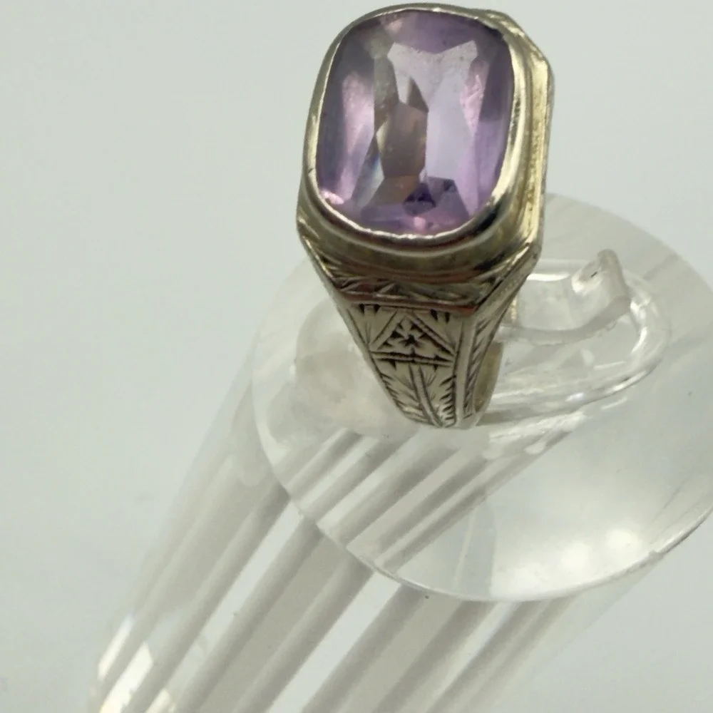 Cushion Cut Purple Stone Ring Engraved Silver Tone Art Deco Style Size 6.5 4.95g